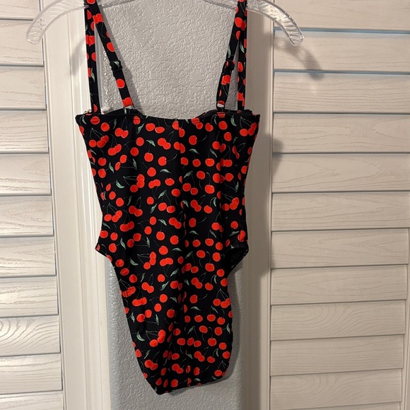 Good American Cherry Print Women's Swimsuit - Picture 7 of 9